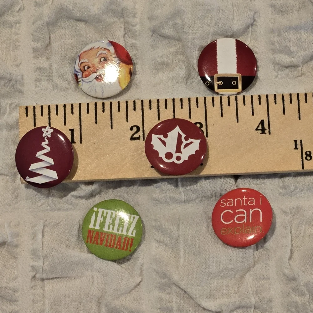 Batch of 6 Christmas Pins – Festive 1